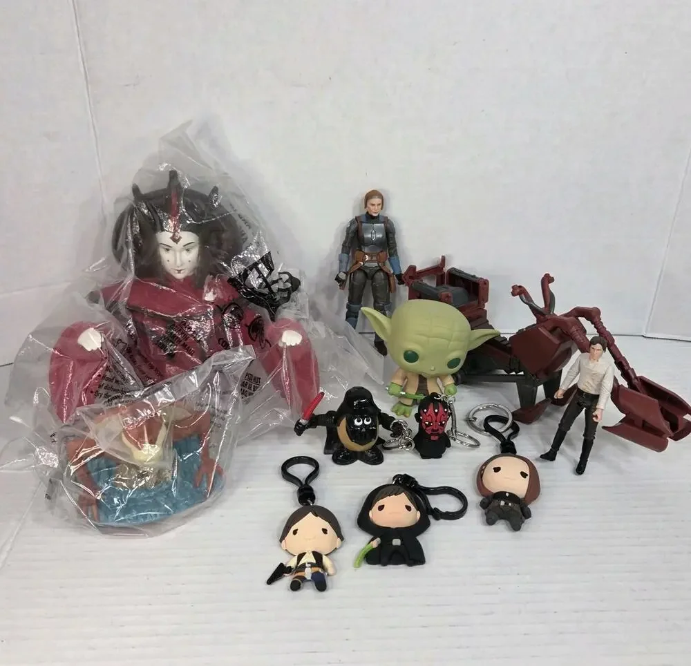 Star Wars Toy Lot Funko Yoda Black Series Bo-Katan Amidala Jar Jar Han Solo Maul